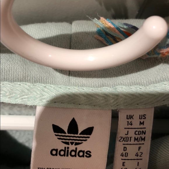 adidas cropped sweatshirt - Picture 2 of 2